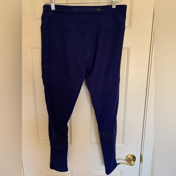Gottex Navy leggings with Mesh accents XL. Gorgeous & stylish!. Zipper pocket - Picture 6 of 10